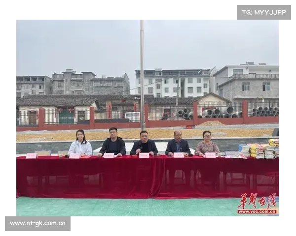 人民论坛网评|七十五载风帆劲 笃行不怠向未来 人民论坛网评|七十五载风帆劲 笃行不怠向未来