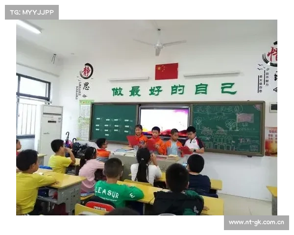 余!承东回应“开车睡觉”事件:第一次进公安局自首 余!承东回应“开车睡觉”事件:第一次进公安局自首